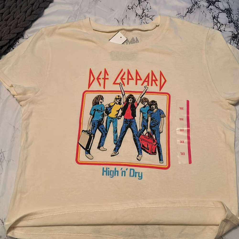 Def Leppard short tee